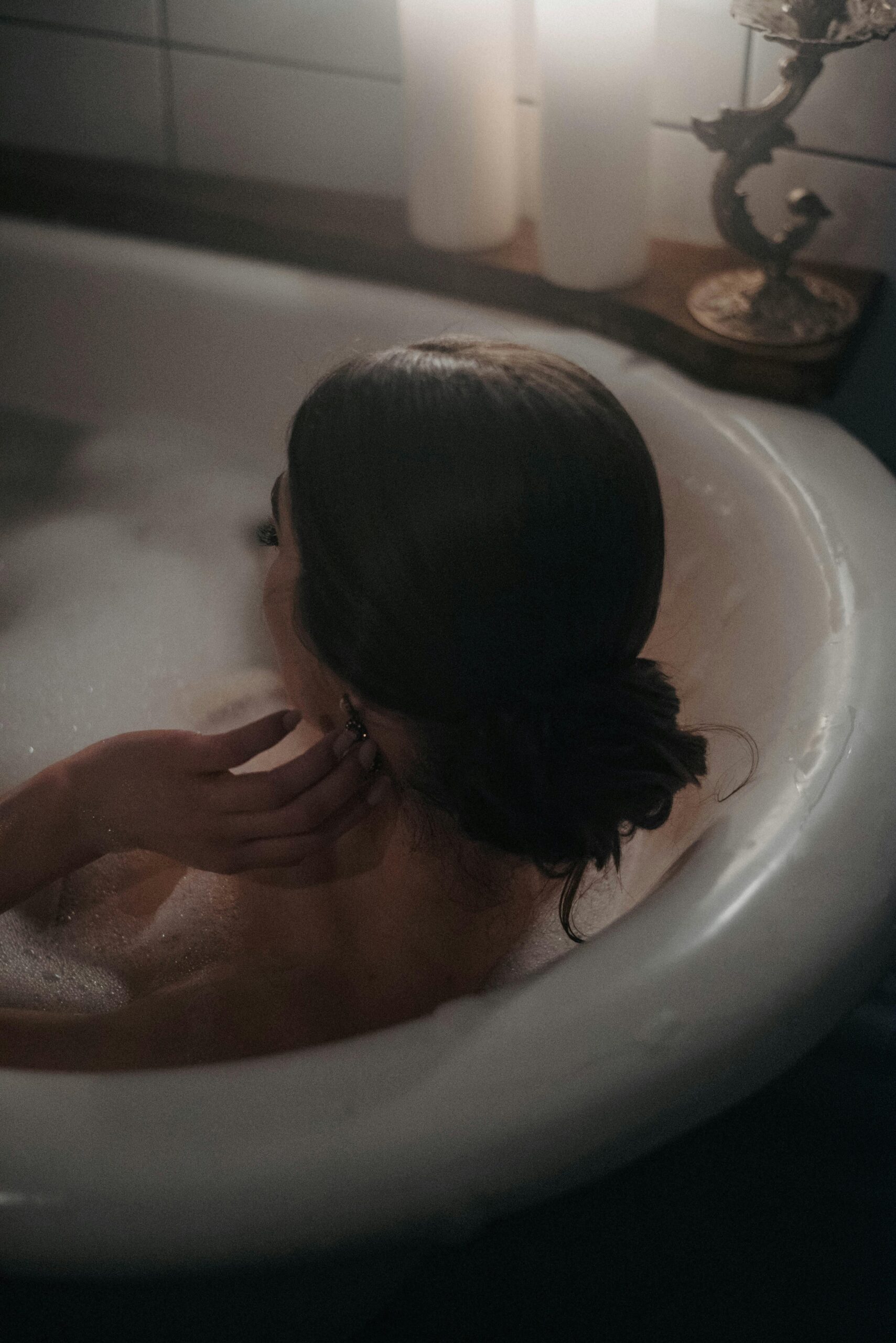 femme qui prend soin d'elle sans culpabilité